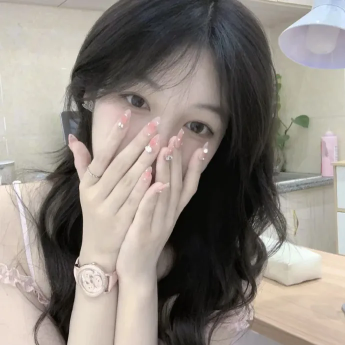 男生女生向前冲